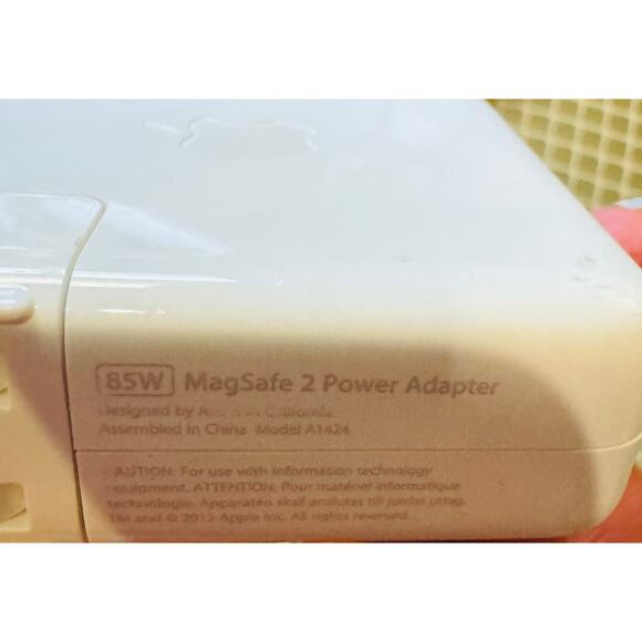 Apple MagSafe 2 85W Power Adapter Model A1424 for MacBook Pro - Picture 3 of 9